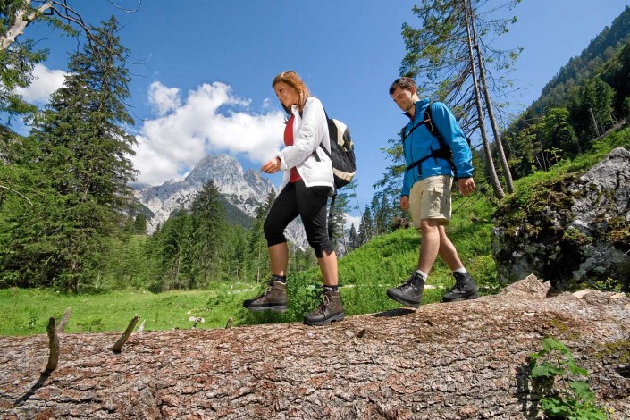 Wandern im Klausbachtal am Hintersee in Ramsau