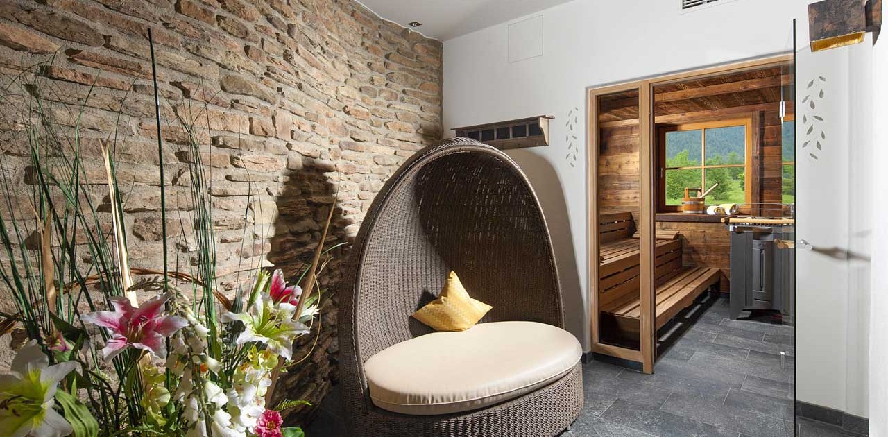 Wellness im Berg Spa mit Almsauna